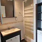 La Petite Luge Sur Les Pistes, Wifi Centre Station Super-besse בסה-א-סנט-אנסטאיס