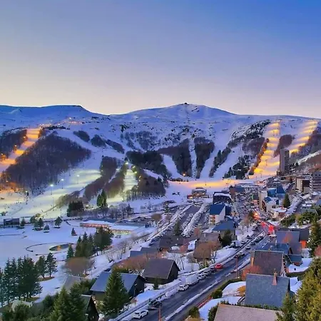 La Petite Luge Sur Les Pistes, Wifi Centre Station Super-besse Apartment Besse-et-Saint-Anastaise