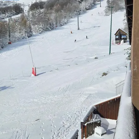 La Petite Luge Sur Les Pistes, Wifi Centre Station Super-besse Apartment Besse-et-Saint-Anastaise