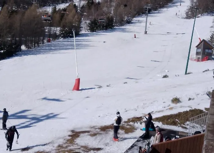 Lägenhet La Petite Luge Sur Les Pistes, Wifi Centre Station Super-besse *